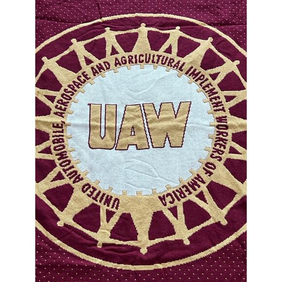 The Northwest Company Vintage UAW Tapestry Throw Blanket Automobile Aerospace - Picture 2 of 4